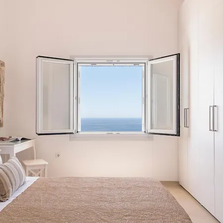 Luxury With Stunning Views Above Kalo Livadi *