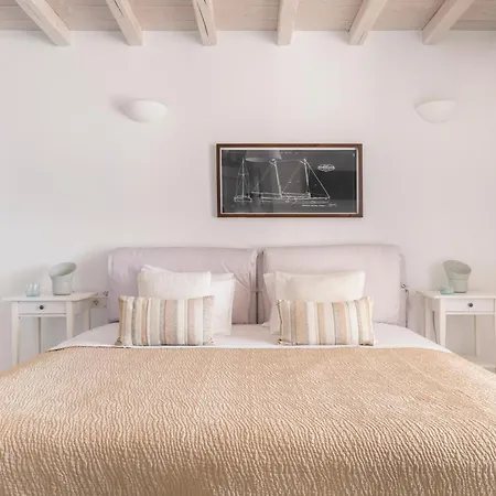 Luxury With Stunning Views Above Kalo Livadi ヴィラ