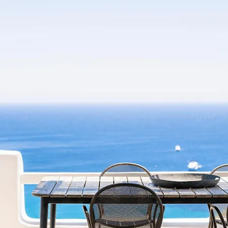 ヴィラ Luxury With Stunning Views Above Kalo Livadi *