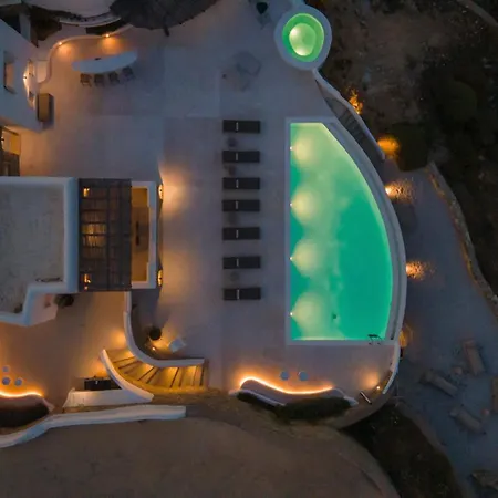 Luxury With Stunning Views Above Kalo Livadi 别墅