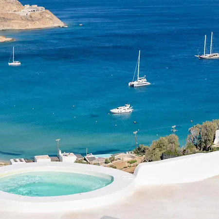 Luxury With Stunning Views Above Kalo Livadi *