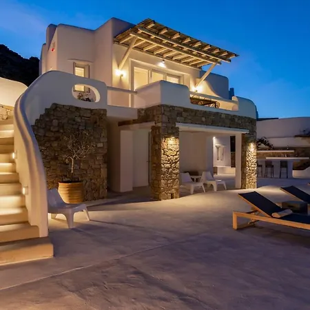 Luxury With Stunning Views Above Kalo Livadi Mykonos Town