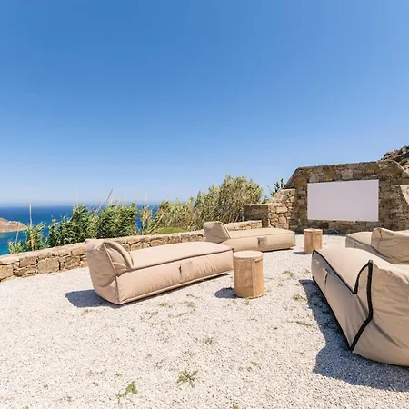 Luxury With Stunning Views Above Kalo Livadi Villa