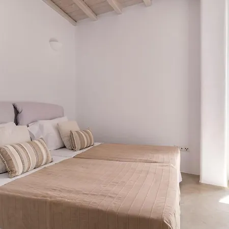 Luxury With Stunning Views Above Kalo Livadi Villa Mykonos Town