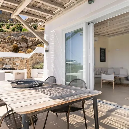 Luxury With Stunning Views Above Kalo Livadi *