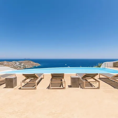 Luxury With Stunning Views Above Kalo Livadi Villa *