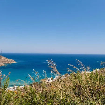 Luxury With Stunning Views Above Kalo Livadi